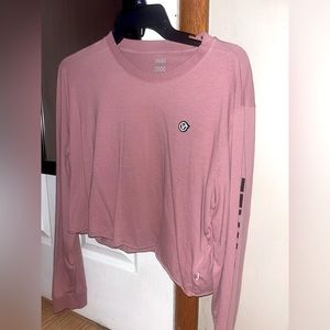 cropped long sleeve vans shirt